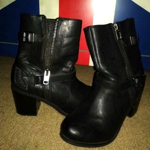 Torrid 10w Metal Mesh Moto Boots